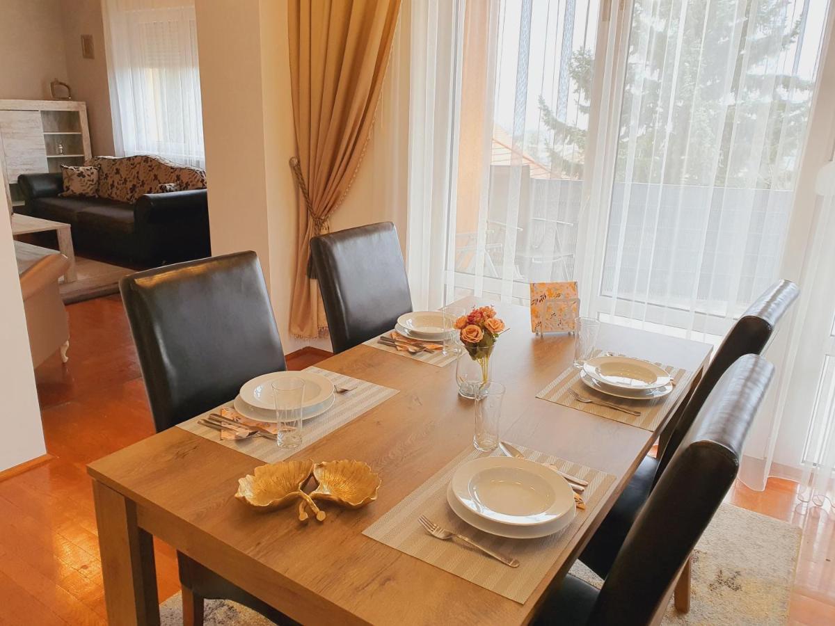 Adel Apartman Мисколк Екстериор снимка